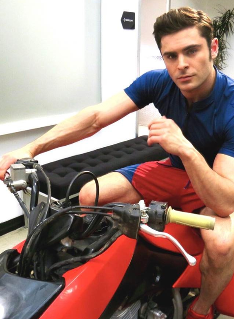 Zac Efron ( zacefron) • Fotky a videá na Instagrame(2)