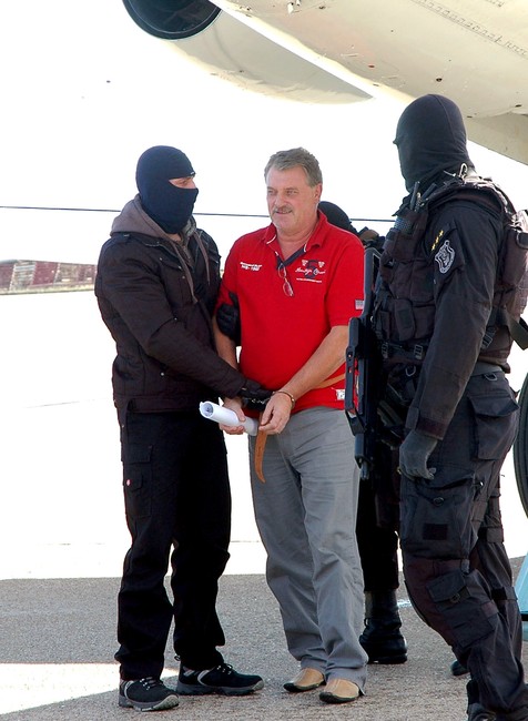 Viliam Mišenka po prílete na Slovensko kukláči