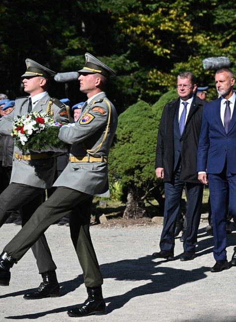 Na Dukle oslávili 82. výročie Karpatsko-duklianskej operácie