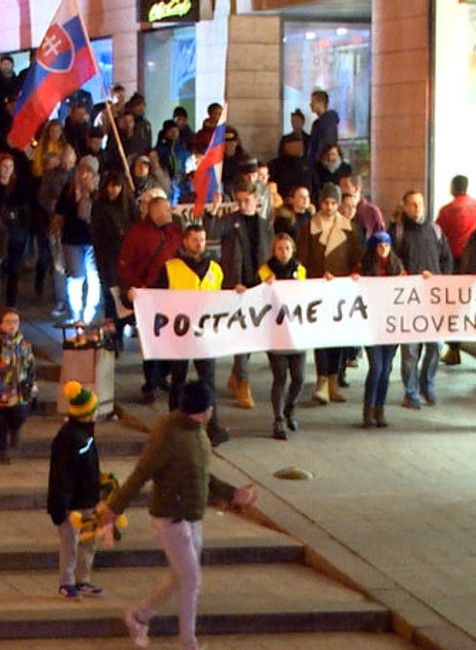 Postavme sa Za slušné Slovensko: Ľudia v uliciach Žiliny