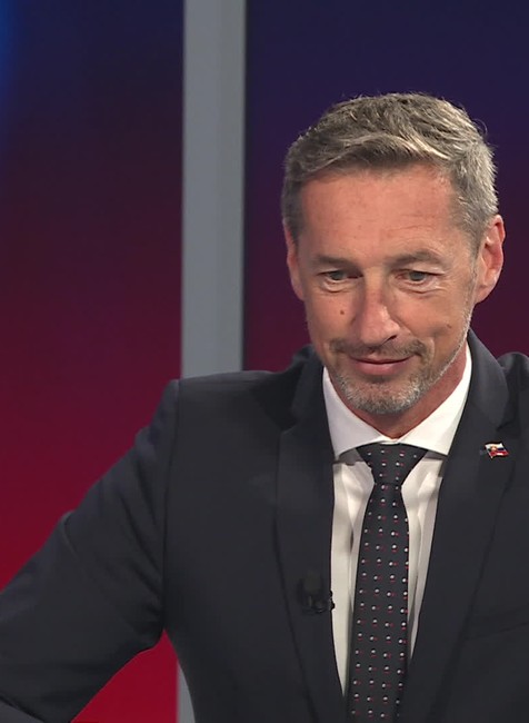 [multi] MajerskyUStava120426 1730