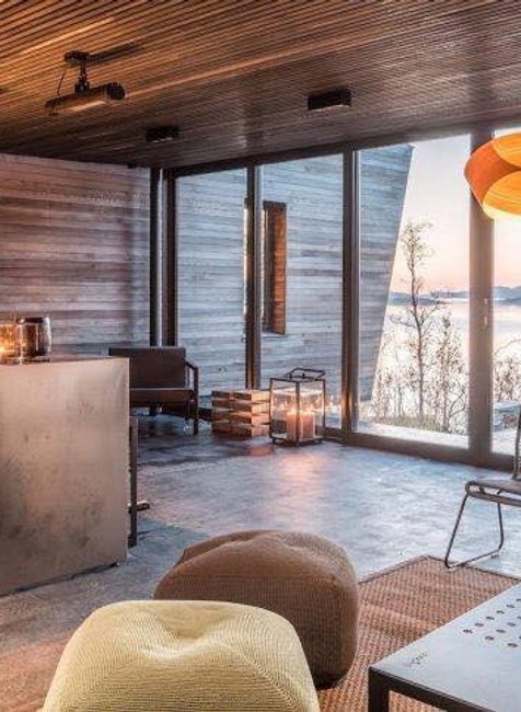 Nórske kabíny s výhľadom na fjordy