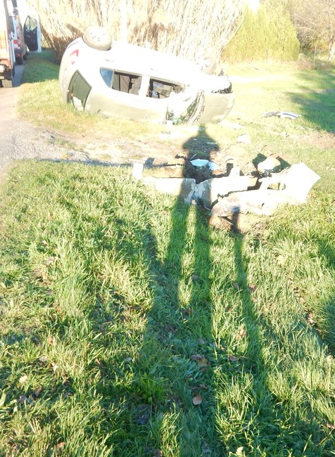 Smrteľná nehoda pri Komárne.