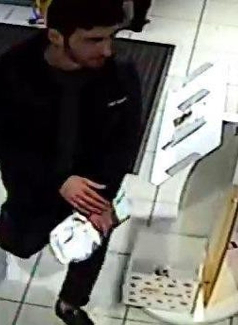 zlodej, polícia, Obchodná 4