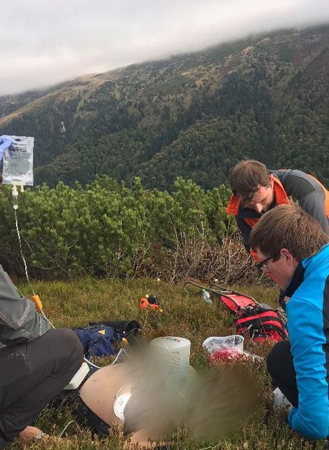 Horskí záchranári opäť zasahovali. Českého turistu museli oživovať aj jeho kolegovia