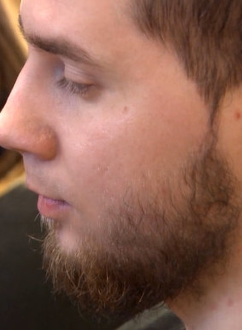 Na videách sa modlil v arabčine. Pred súd sa opäť postavil Slovák obžalovaný z prípravy teroristického útoku