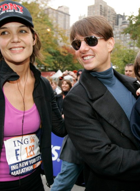 katie holmes maratón s dcérou aj cruisom