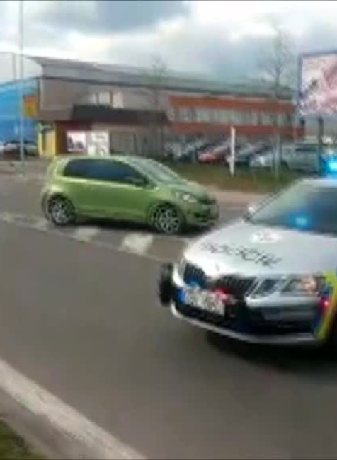 [multi] Prilepena ruka 7047