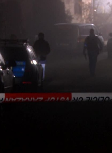 [multi] Po streľbe traja mŕtvi 895