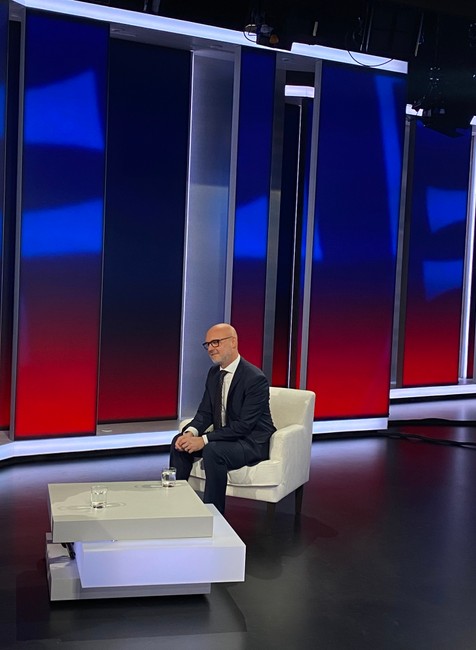 Politika 24 s Gröhlingom 7