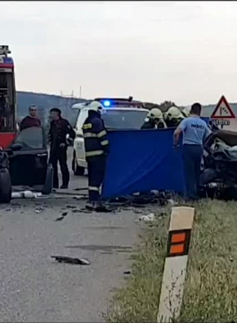 [multi] Tragická nehoda pri Košiciach. O život prišli traja ľudia 1056