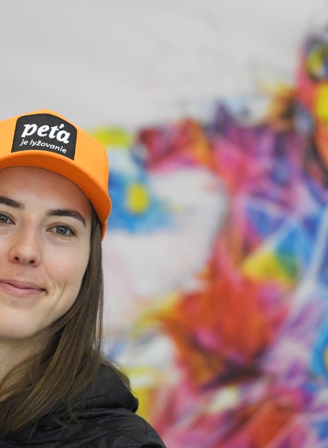Slovenská lyžiarka Petra Vlhová na tlačovej konferencii pred pretekmi Svetového pohára alpských lyžiarok vo Flachau a v Jasnej