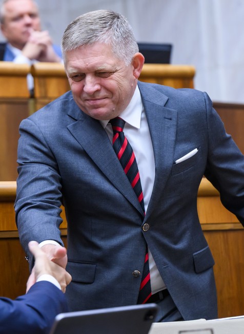 Poslanci schválili rozpočet na budúci rok s deficitom 4,1 % HDP