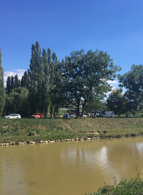 Tragická nehoda na rybačke. Dvaja muži sa utopili 