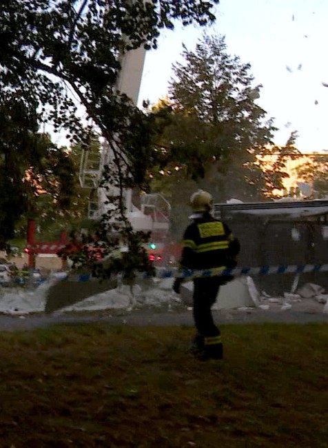 Sídliskom otriasol silný úder. Na miesto boli privolaní hasiči