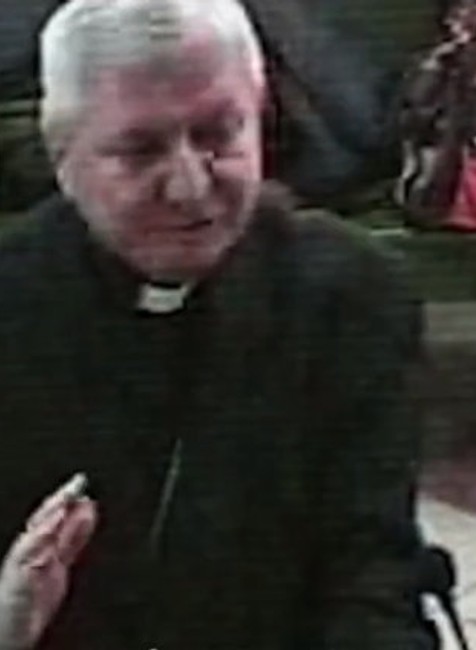 Kňaz zneužíval chlapcov.