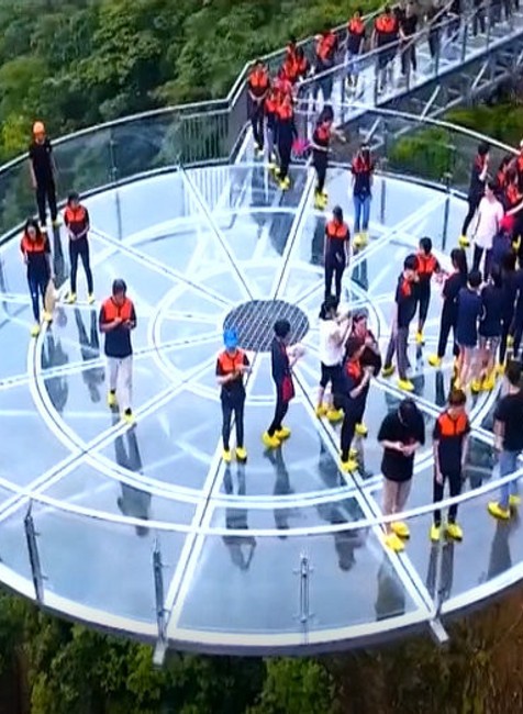 Sklenený most v číne