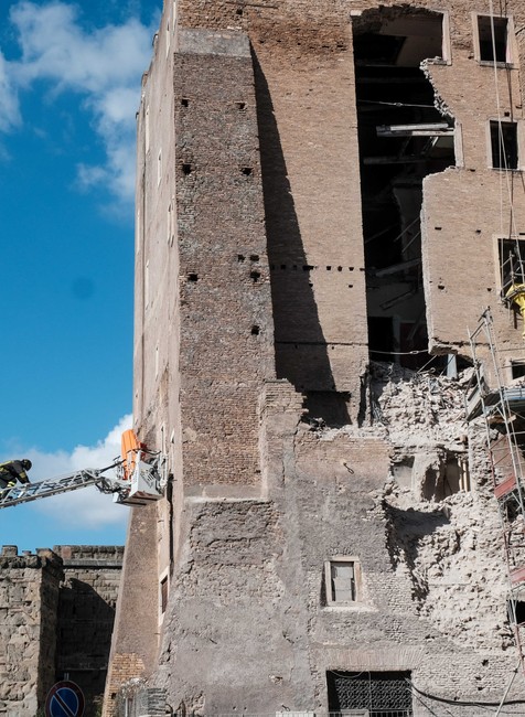 Zrútenie veže v Ríme