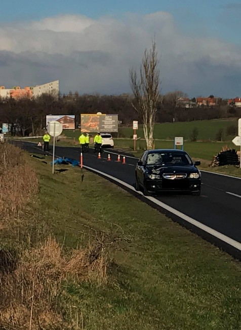 Tragické ráno na cestách. Chodec neprežil zrážku s autom