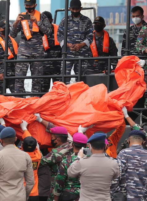Našli trosky havarovaného lietadla.