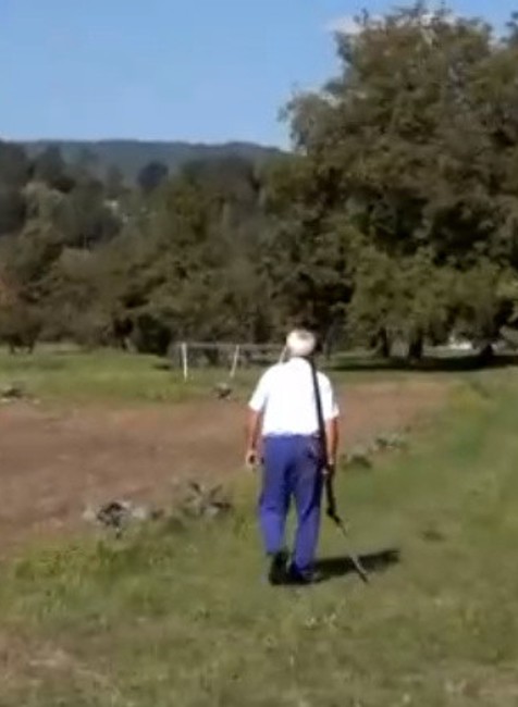 Dôchodca a útok kosou 