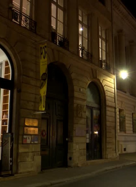 Nežnú revolúciu si pripomínajú aj v Paríži. Pozvanie prijal Milan Kňažko