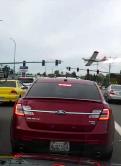 lietadlo nnáraz do vedenia