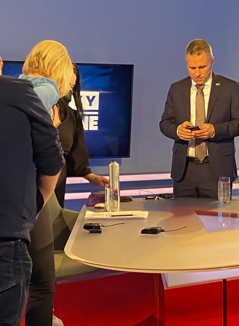 Analýzy Na hrane s Marianom Majerom a Petrom Kmecom