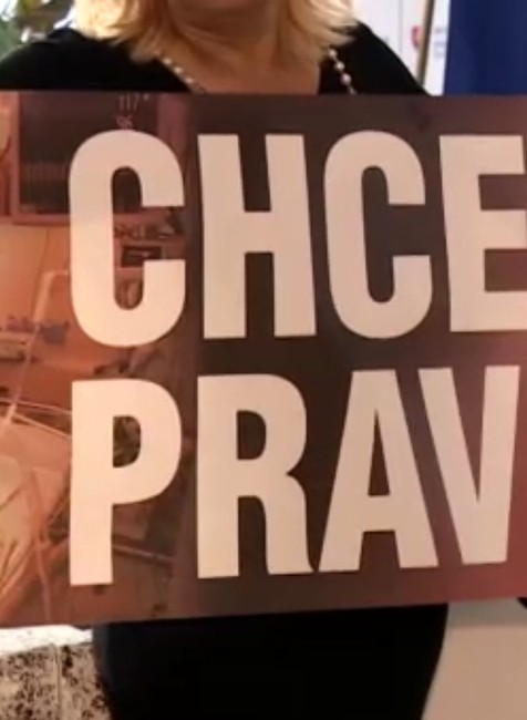 Ich deti sú mŕtve, robia to pre ostatných. Desiatky rodičov navštívili ministerstvo, aby zmenili legislatívu