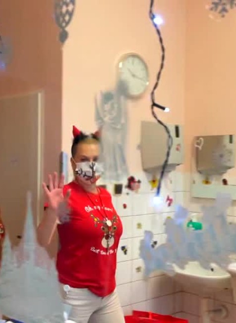 [multi] Štedrý deň strávili v nemocnici 1429