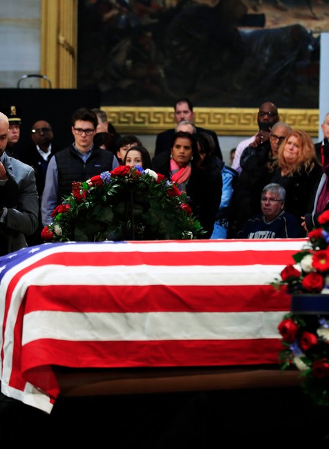 Posledná rozlúčka Georga Busha