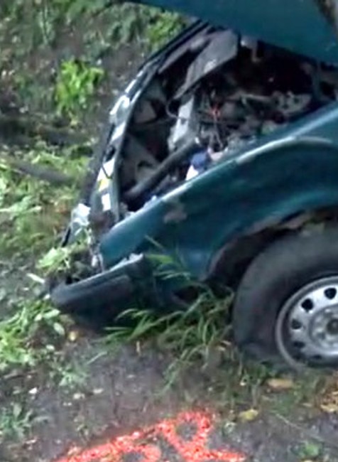 Mladík (25) vyletel s autom z cesty, sedeli v ňom jeho kamaráti. Záchranári posádku v aute ale nenašli