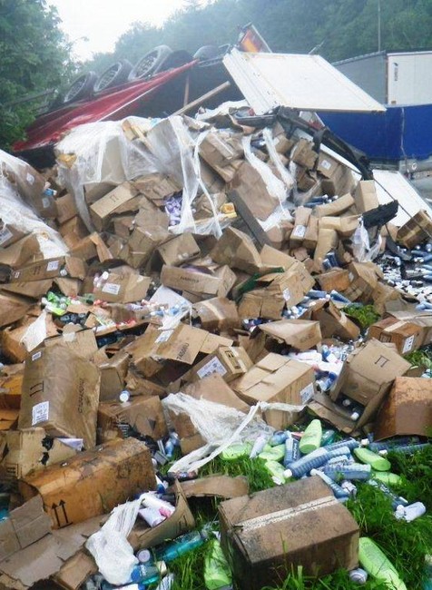 Nehoda poľského kamióna, drogéria