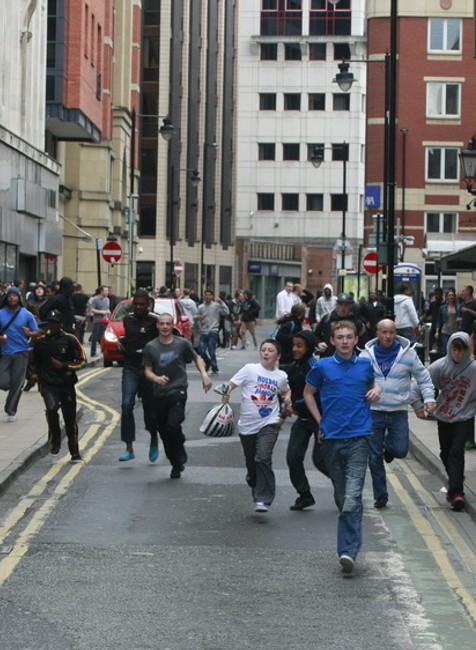 Nepokoje, násilnosti v Manchesteri, Veľká Británia