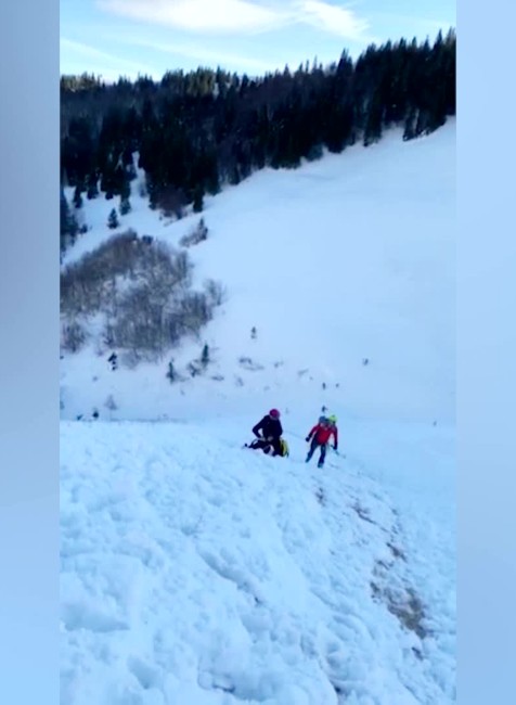 [multi] Pad laviny Krizna 3283