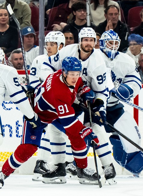 Maple_Leafs_Canadiens_Hockey681101244599