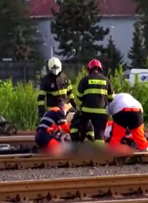Boj o život po zrážke vlakom