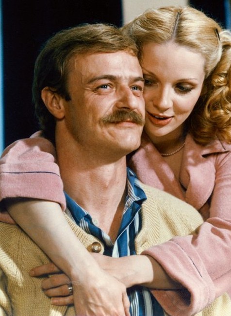 Zdena Studenková a Pavel Nový vo filme S tebou mě baví svět