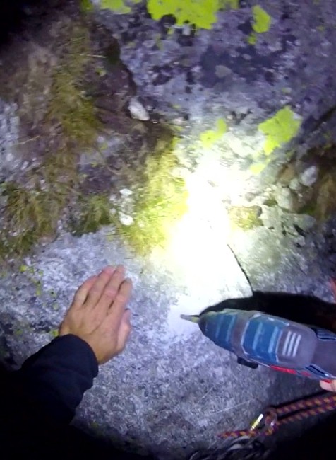 Nočný zásah horských záchranárov. Dvojica horolezcov uviazla vo Vysokých Tatrách