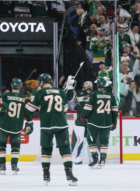 Stars_Wild_Hockey306154