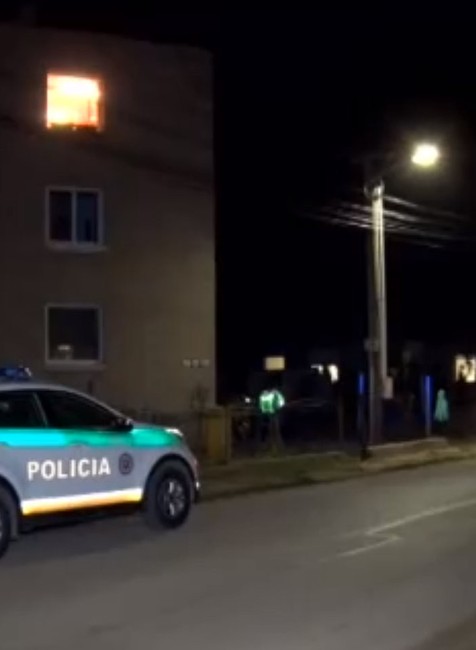 Domom sa šíril hustý a štipľavý dym. Ničivý požiar pripravil rodinu so šiestimi deťmi o strechu nad hlavou