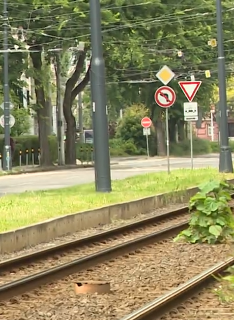 Tínedžer napadol mladíka nožom 