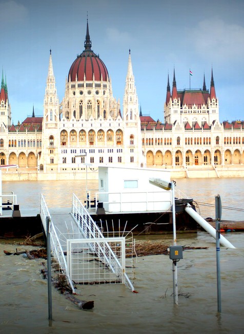 Maďarsko Budapešť záplavy povodne Dunaj