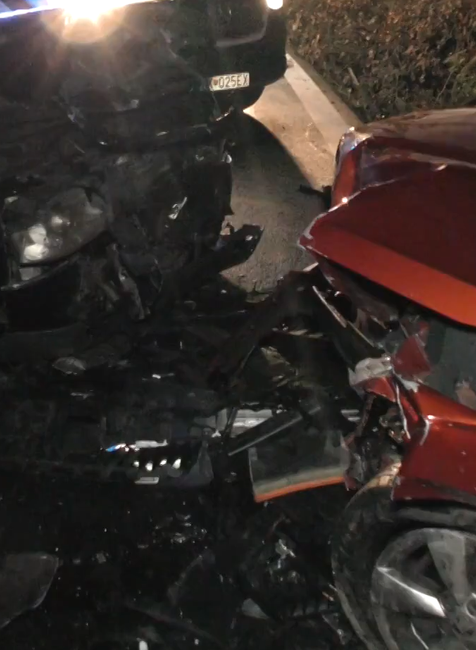 Čelná zrážka áut