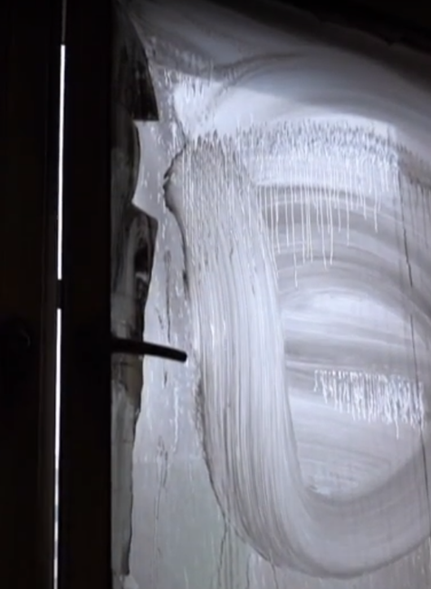 Hrozivý požiar v Košiciach: Rodinám ostali vydymené a zatopené byty 