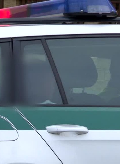 [multi] Muž (46) mal vo veľkej rýchlosti naraziť do oprotiidúcej vodičky. Po zrážke z miesta ušiel 21