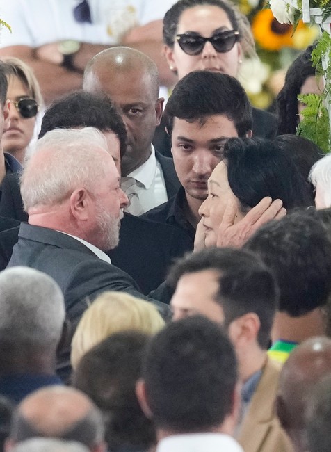 Rozlúčka s brazílskou futbalovou legendou Pelém