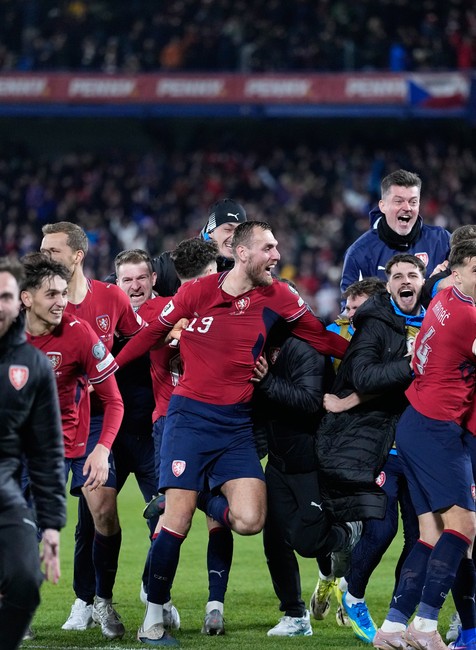 APTOPIX_Czechia_Denmark_WCup_Soccer229071205366000431