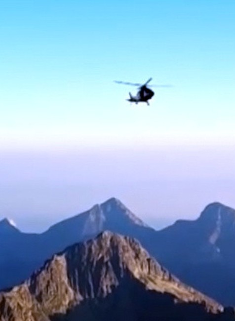 Dvaja Poliaci uviazli v Tatrách 