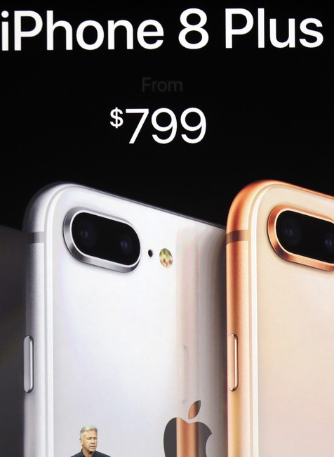 Apple predstavila iPhone 8/8 Plus a iPhone X 1